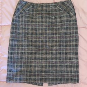 WHITE HOUSE/BLACK MARKET plaid pencil skirt size 2